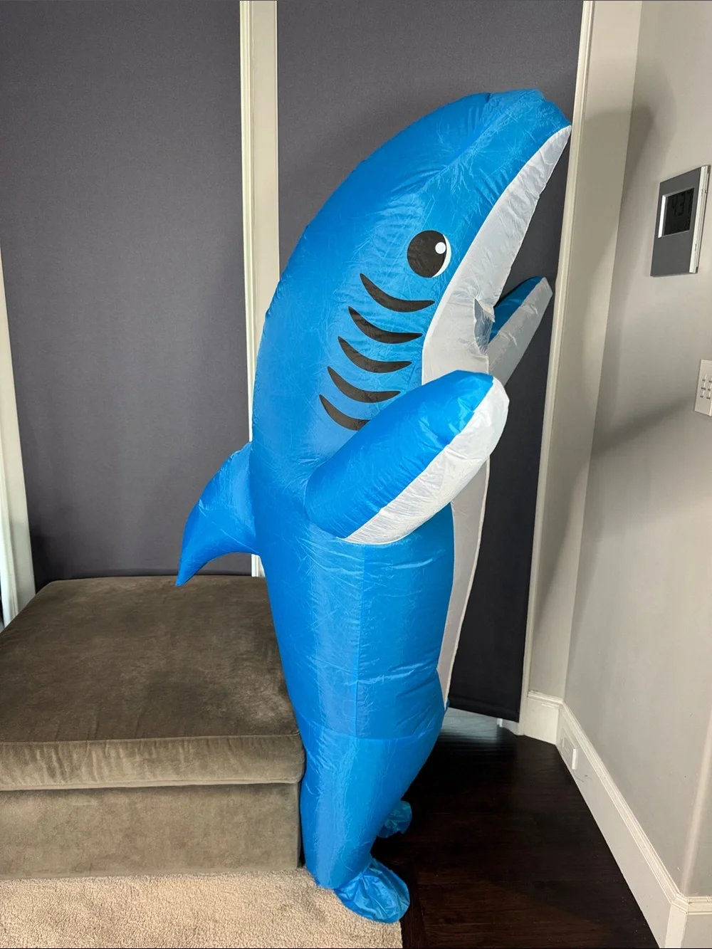 Adults Older Kids Blue Inflatable Shark Costume Halloween fits 59”- 75” NEW